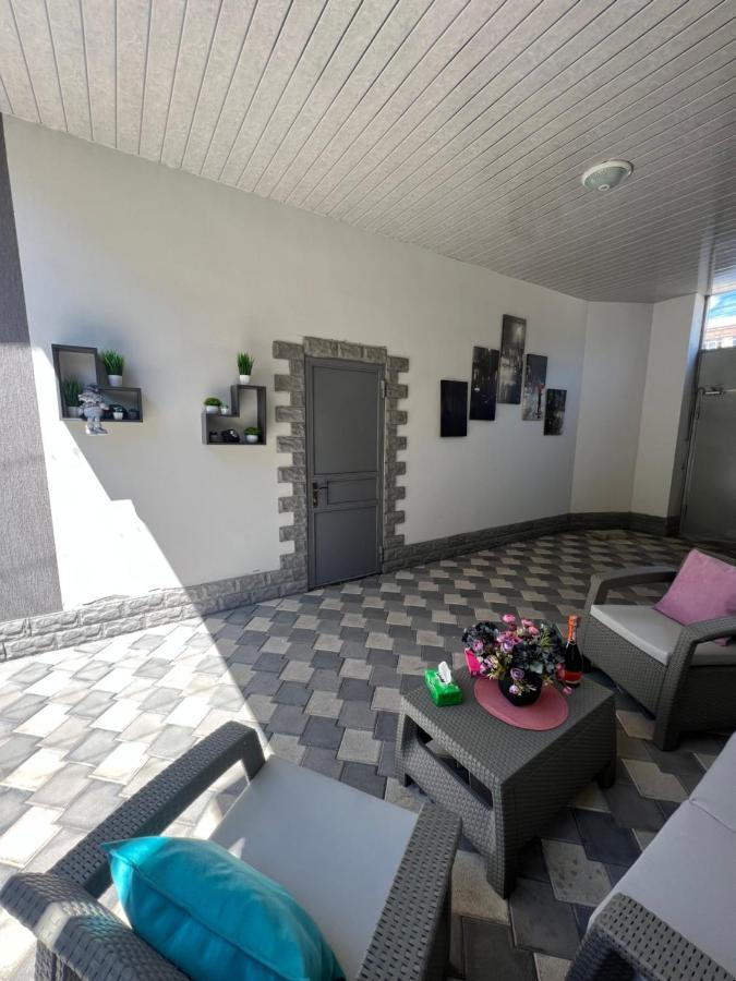 Comfortable Apartment Комфортные Апартаменты Self Check In Ereván Exterior foto