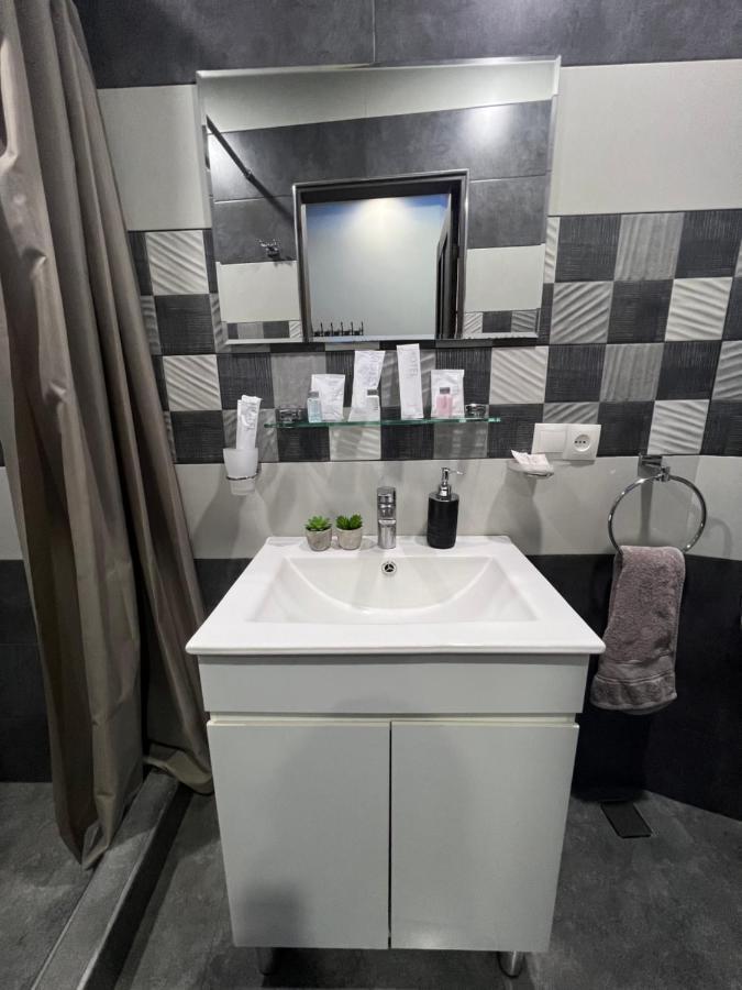 Comfortable Apartment Комфортные Апартаменты Self Check In Ereván Exterior foto